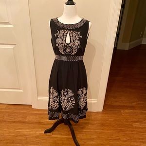 Nanette Lepore keyhole sleeveless black dress size 4